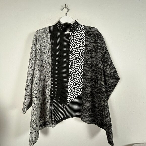 M Square Women's Art To Wear Patterned Button Front Blouse Black/Gray One Size - Picture 1 of 8